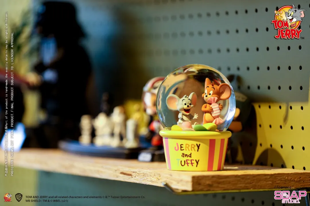 Soap Studio CA302 Tom and Jerry: Candy Snow Globe